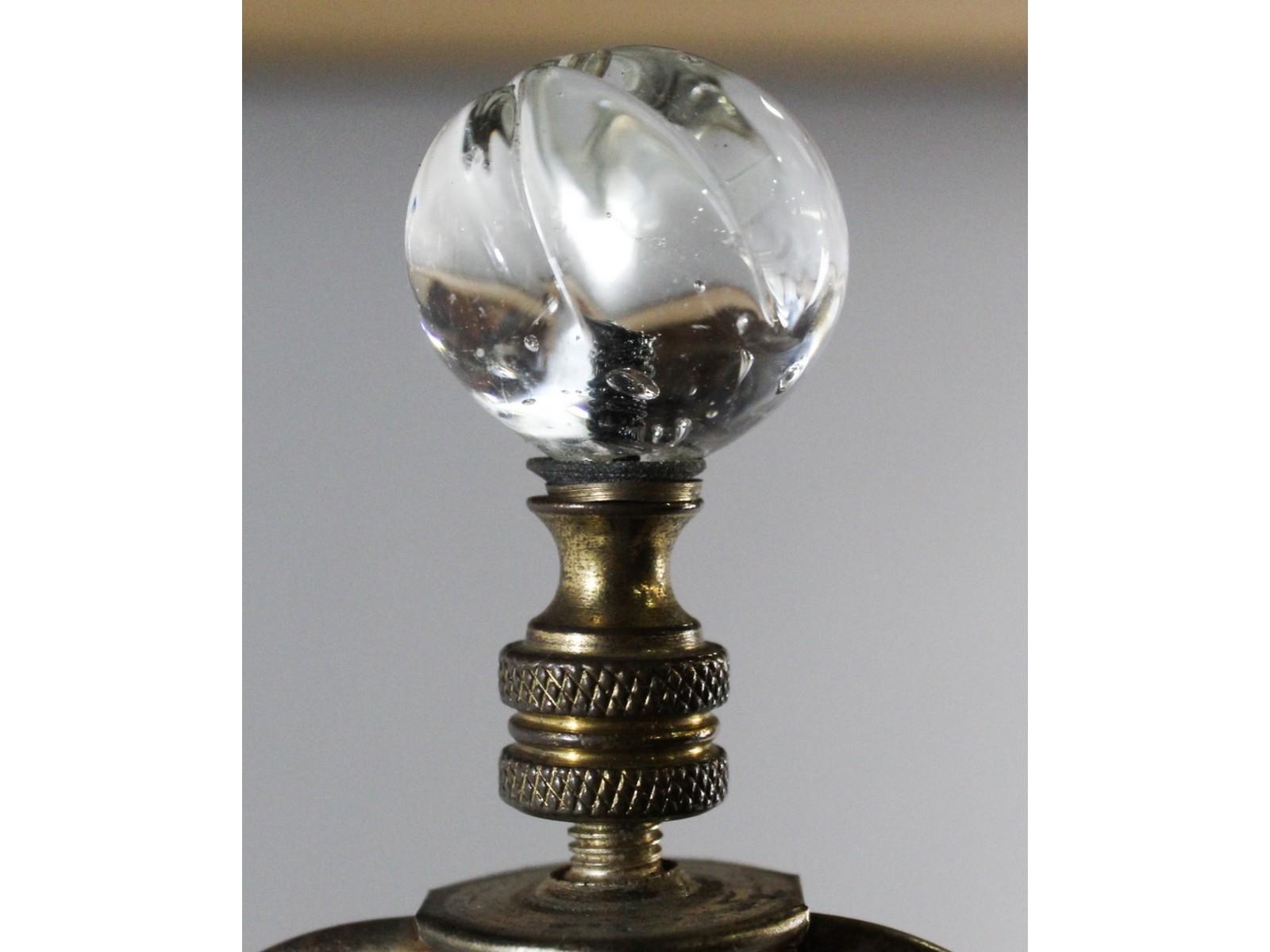 Victorian-Style Lamp with Marble Base (2)