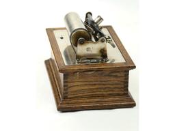 Columbia Type BV Cylinder Phonograph