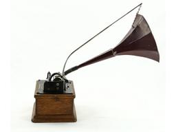 Edison Fireside Cylinder Phonograph w/Horn