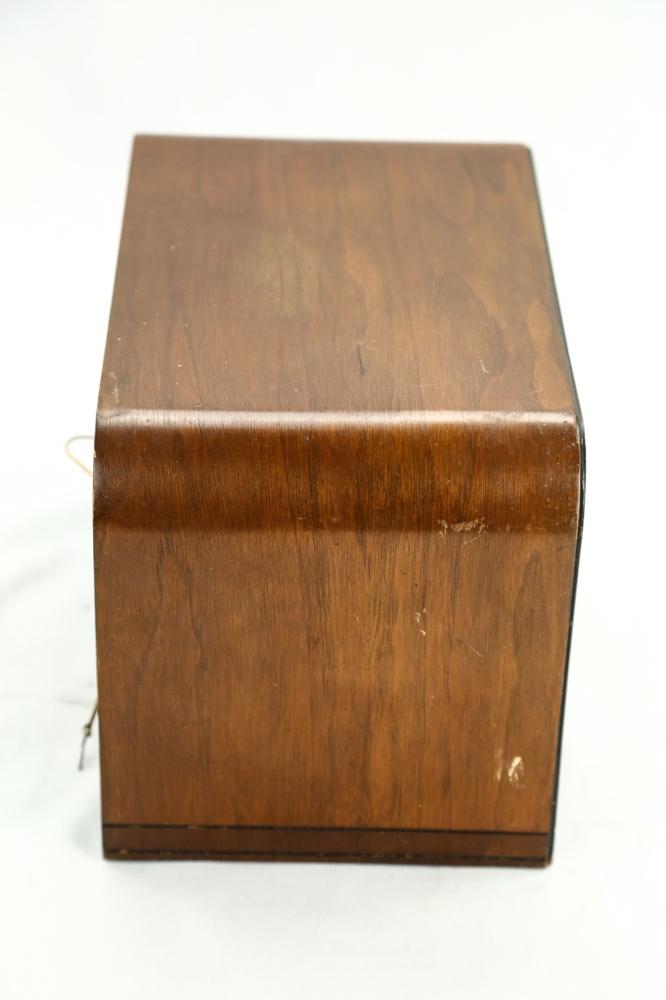 Motorola Wood Radio Model 49BT1