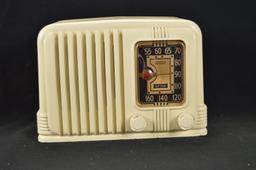 RCA (2), Zenith, & Crosley Radios