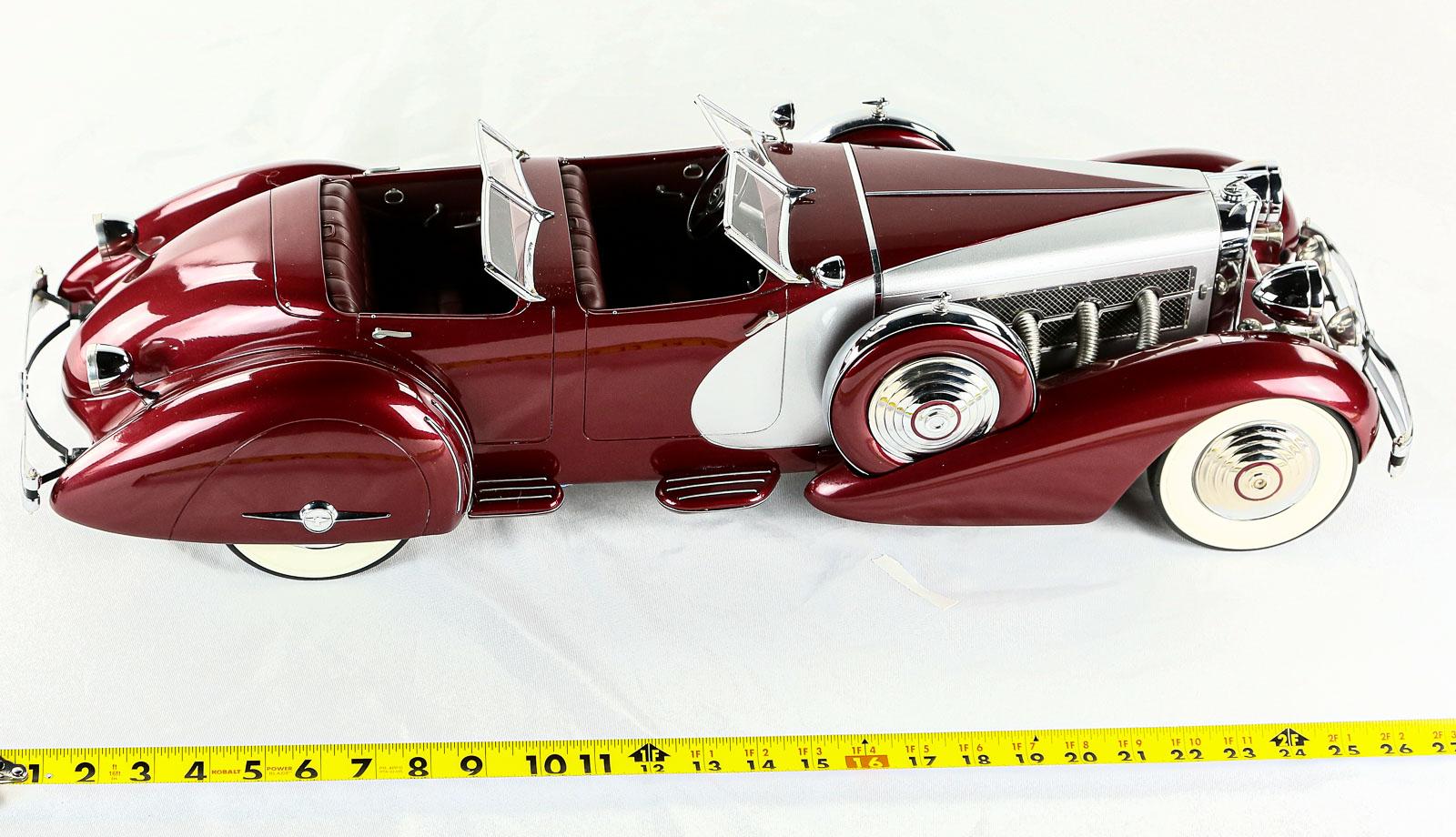 1935 Duesenberg Torpedo Phaeton Model Car