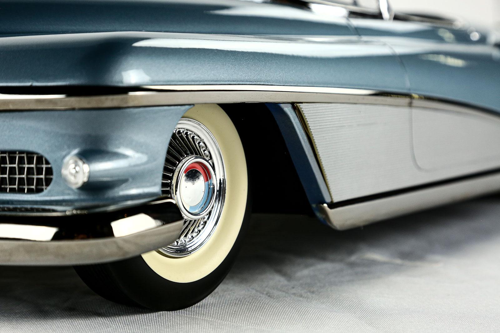 1952 GM LeSabre Concept Model Car