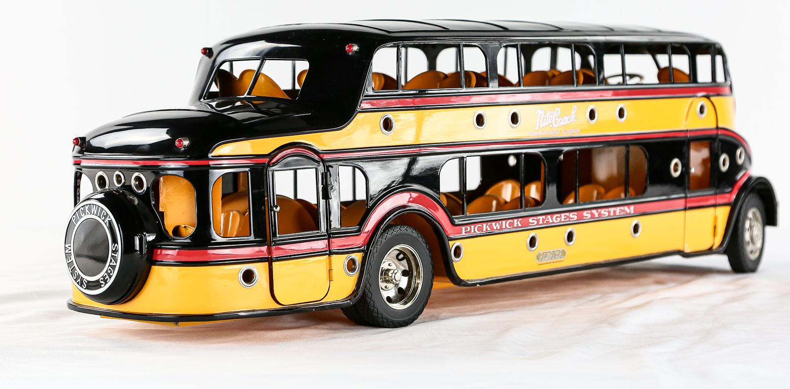 Pickwick Nite Coach Model