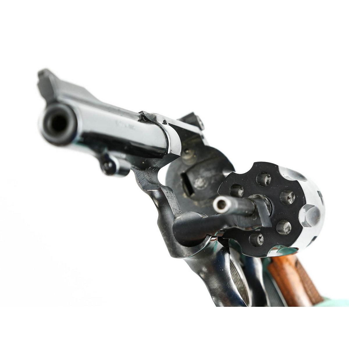 Smith & Wesson Model 48-4 .22 Mag Revolver