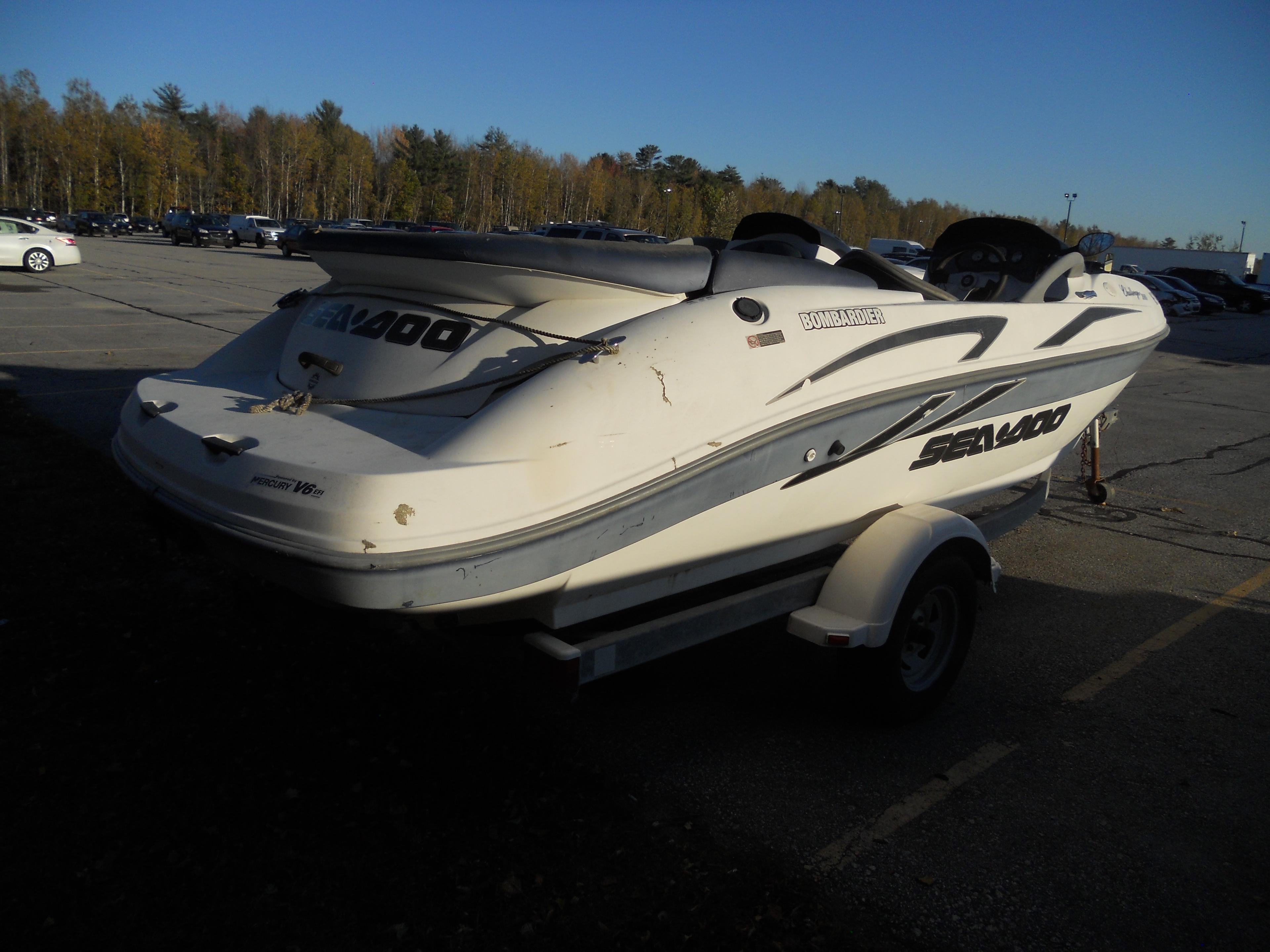 Sea-Doo Challenger 2000 Motorboat