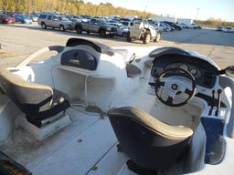 Sea-Doo Challenger 2000 Motorboat