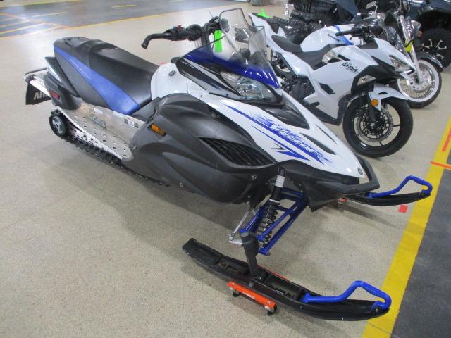 2009 Yamaha Vector RS Snowmobile