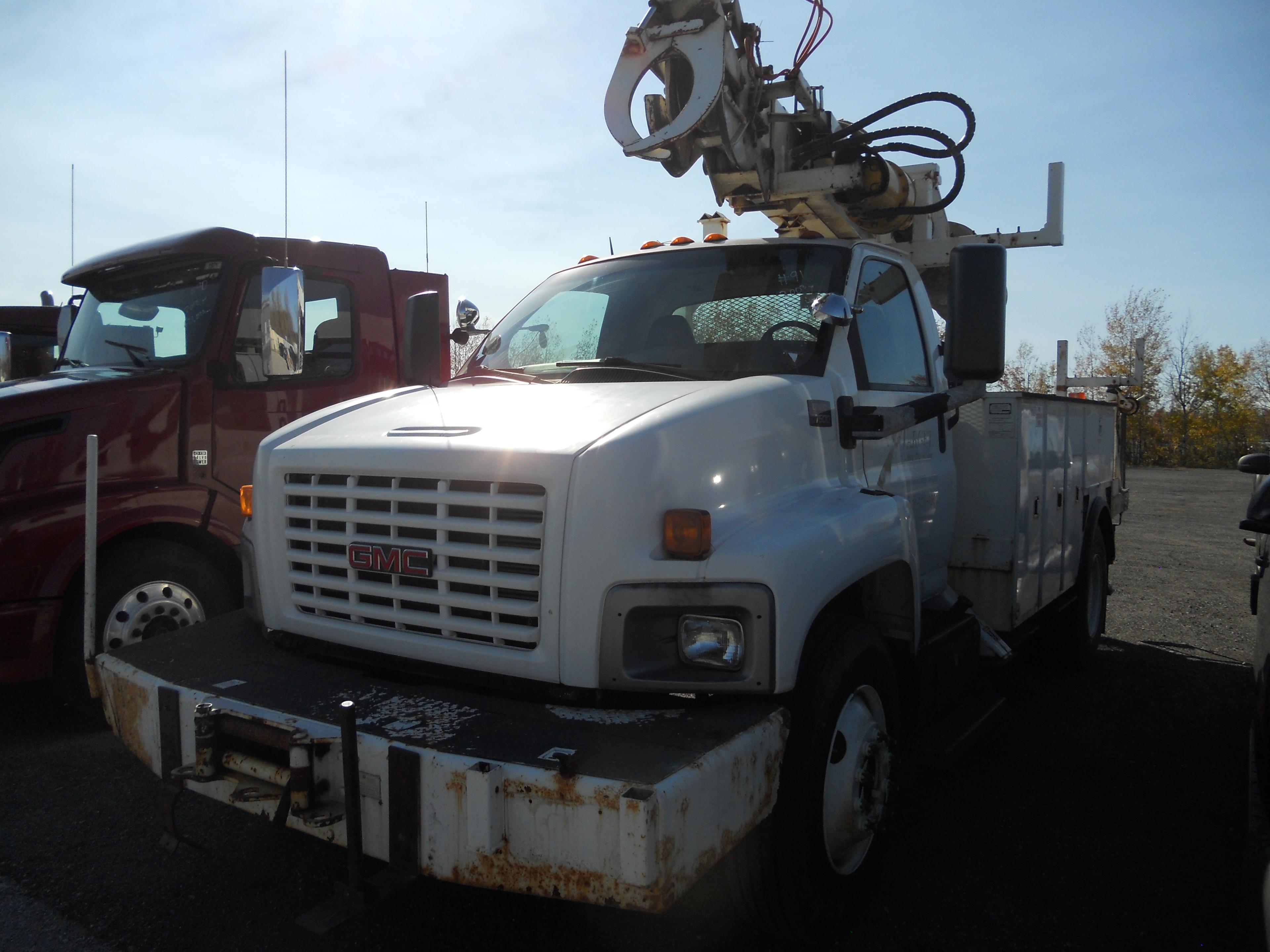 2003 GMC C7500 Digger Derrick Truck