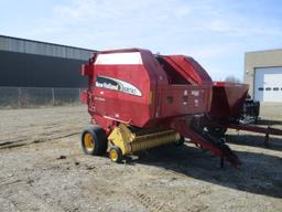 2007 New Holland BR 740A Round Baler