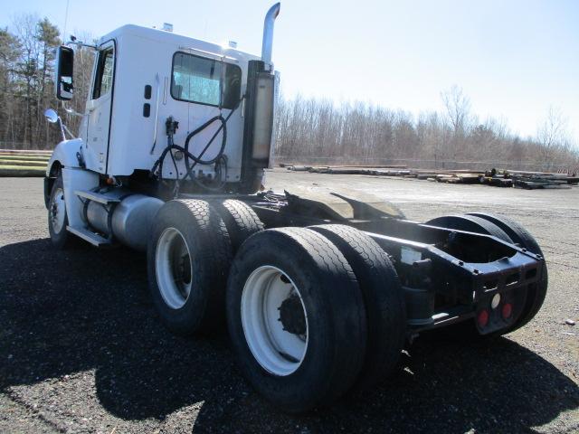 2007 Freightliner Columbia Tandem Axle Day Cab