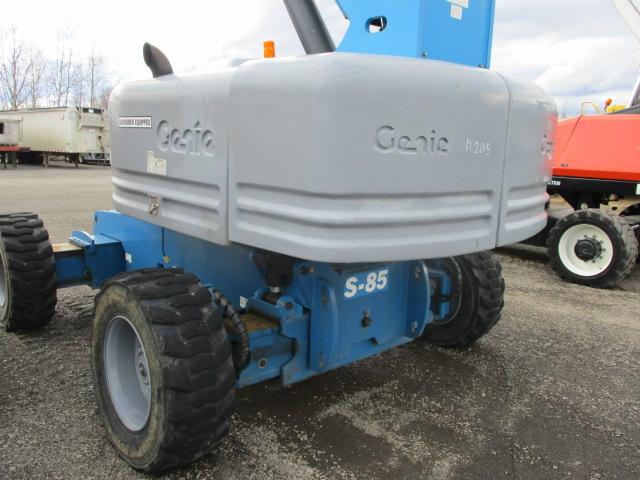 Genie S-85 Manlift