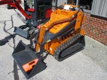 Land Hero Mini Skid Steer Loader