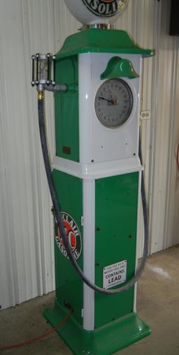 Sinclair H-C Antique Gas Pump