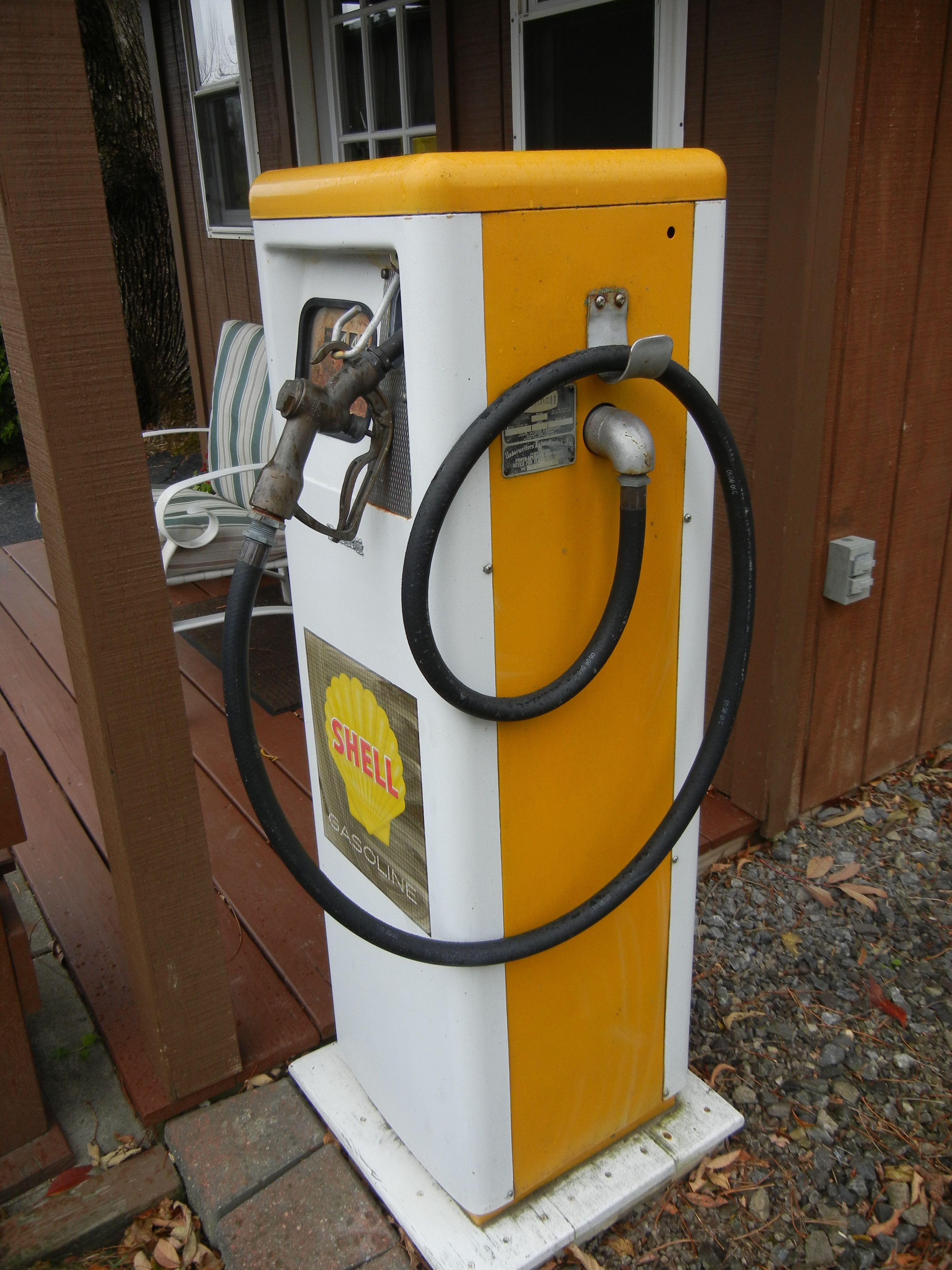 Shell Antique Gas Pump