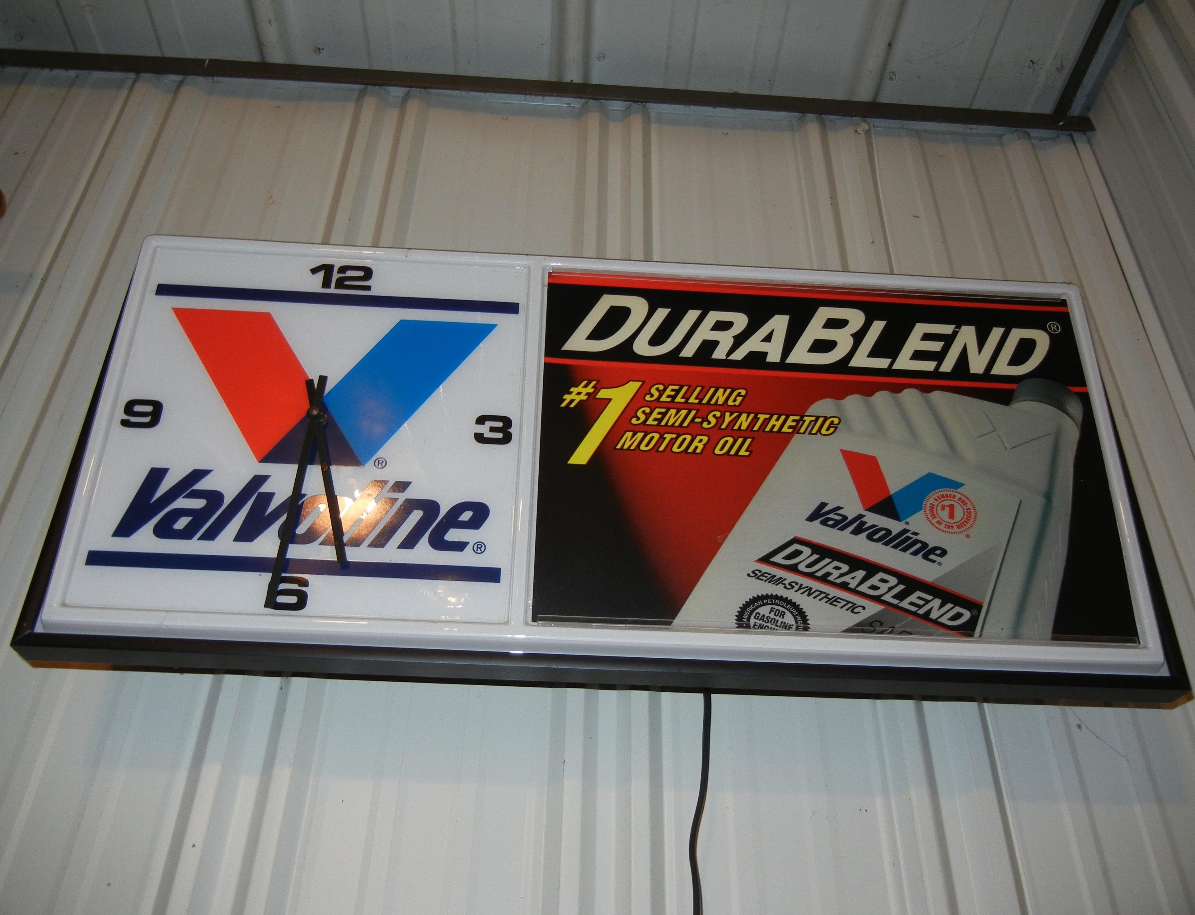 Valvoline Clock Light