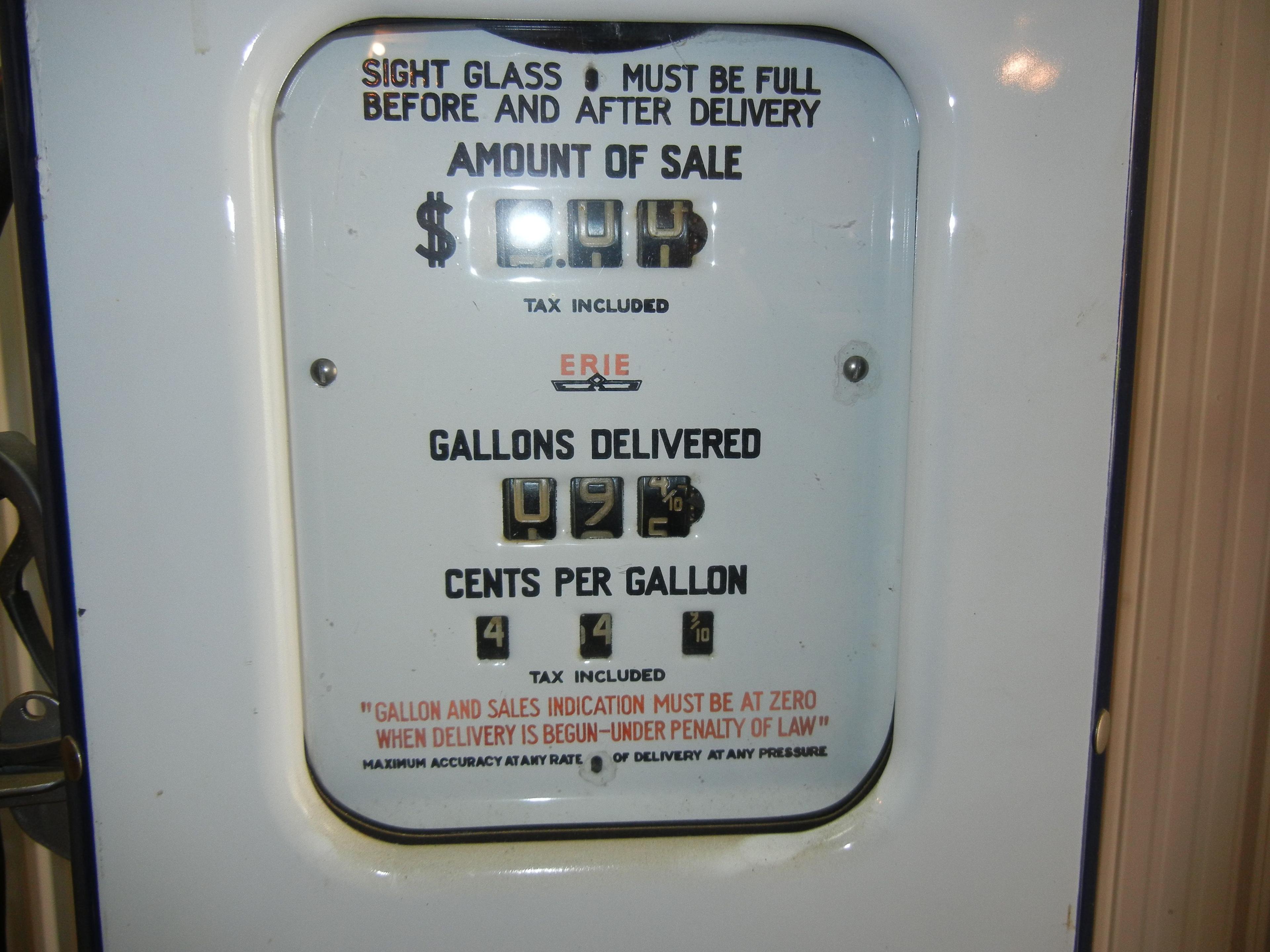 Gulf Antique Gas Pump