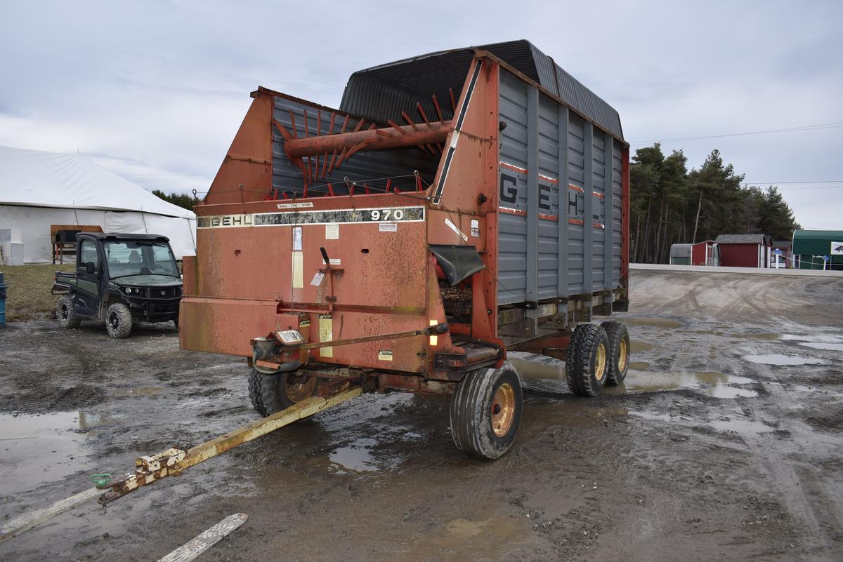 Gehl 970 Forage Wagon