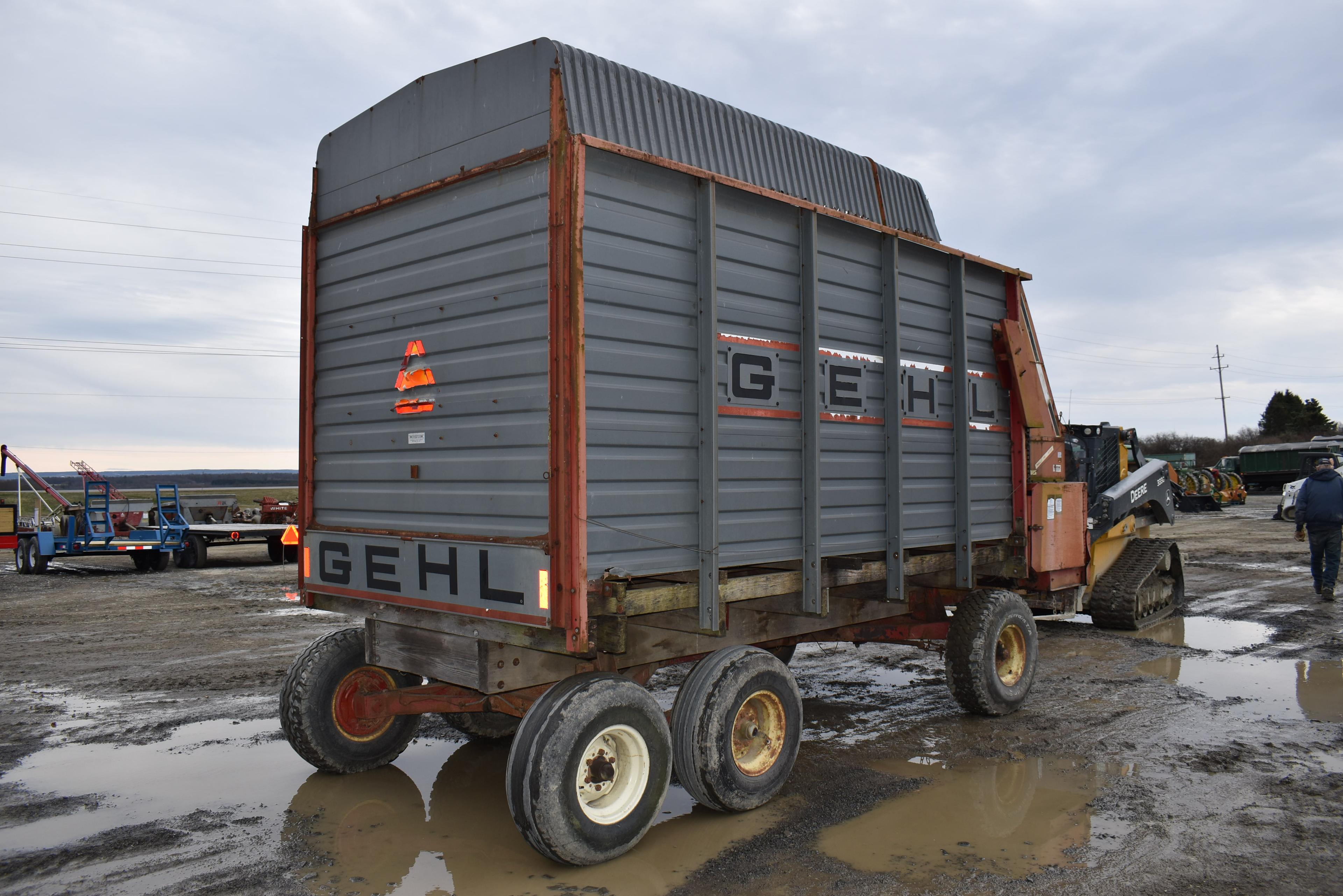 Gehl 970 Forage Wagon