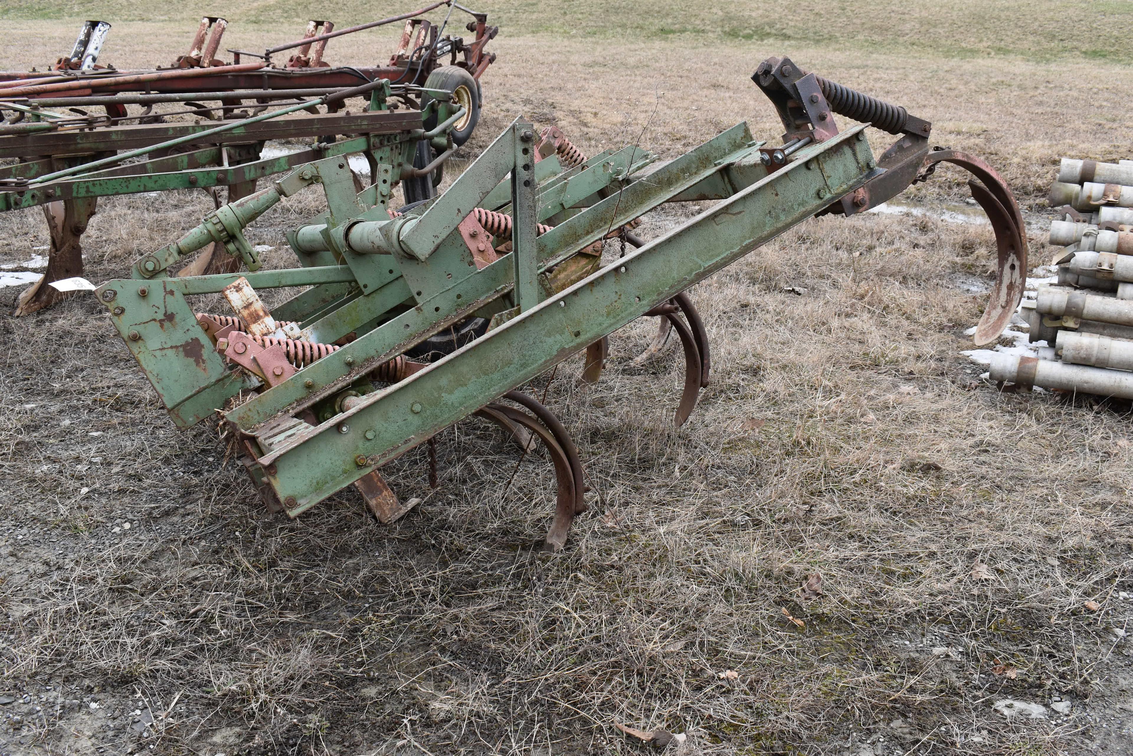 6 Shank 3pt Chisel plow