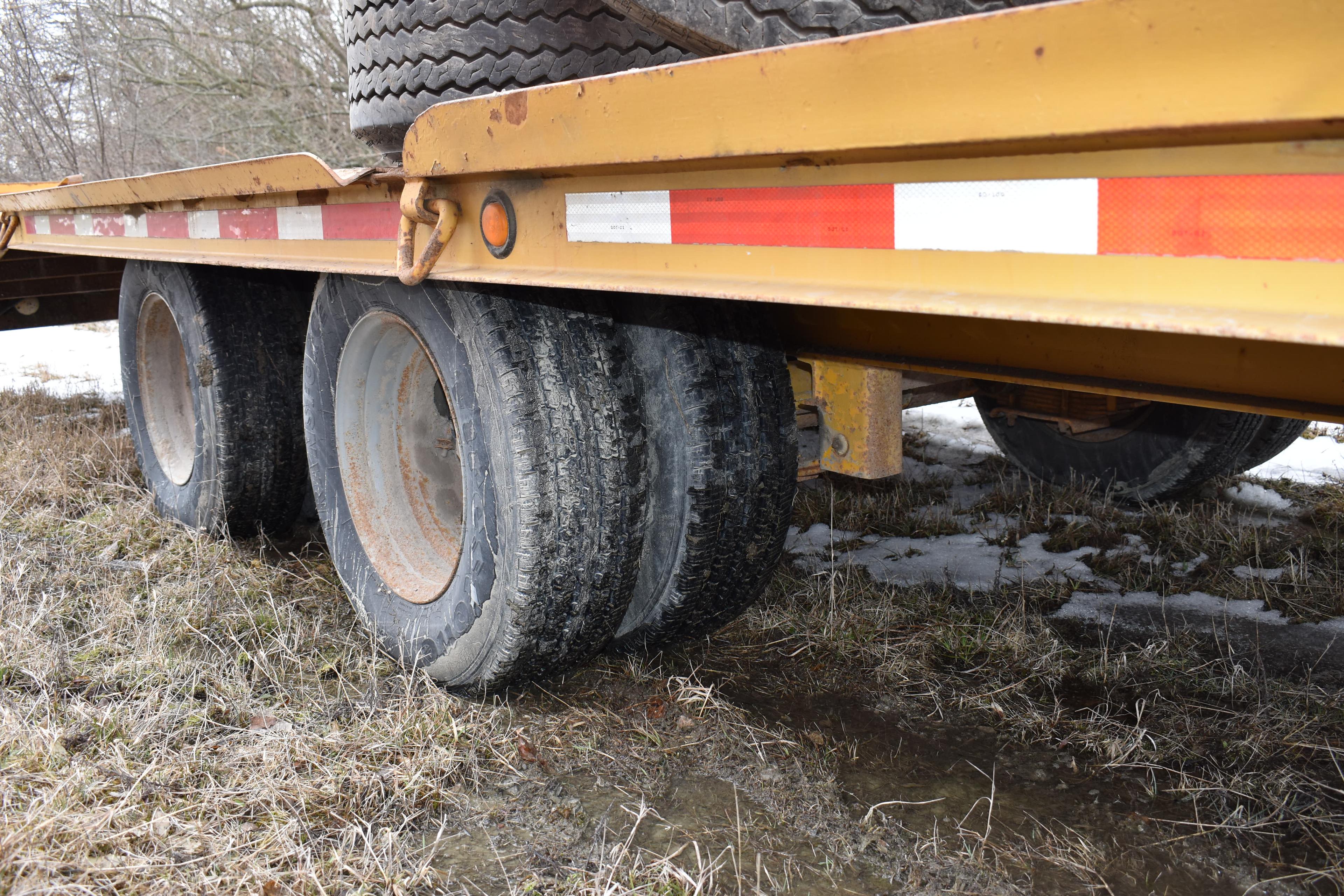 1993 Dynaweld 10 Ton Equipment Trailer