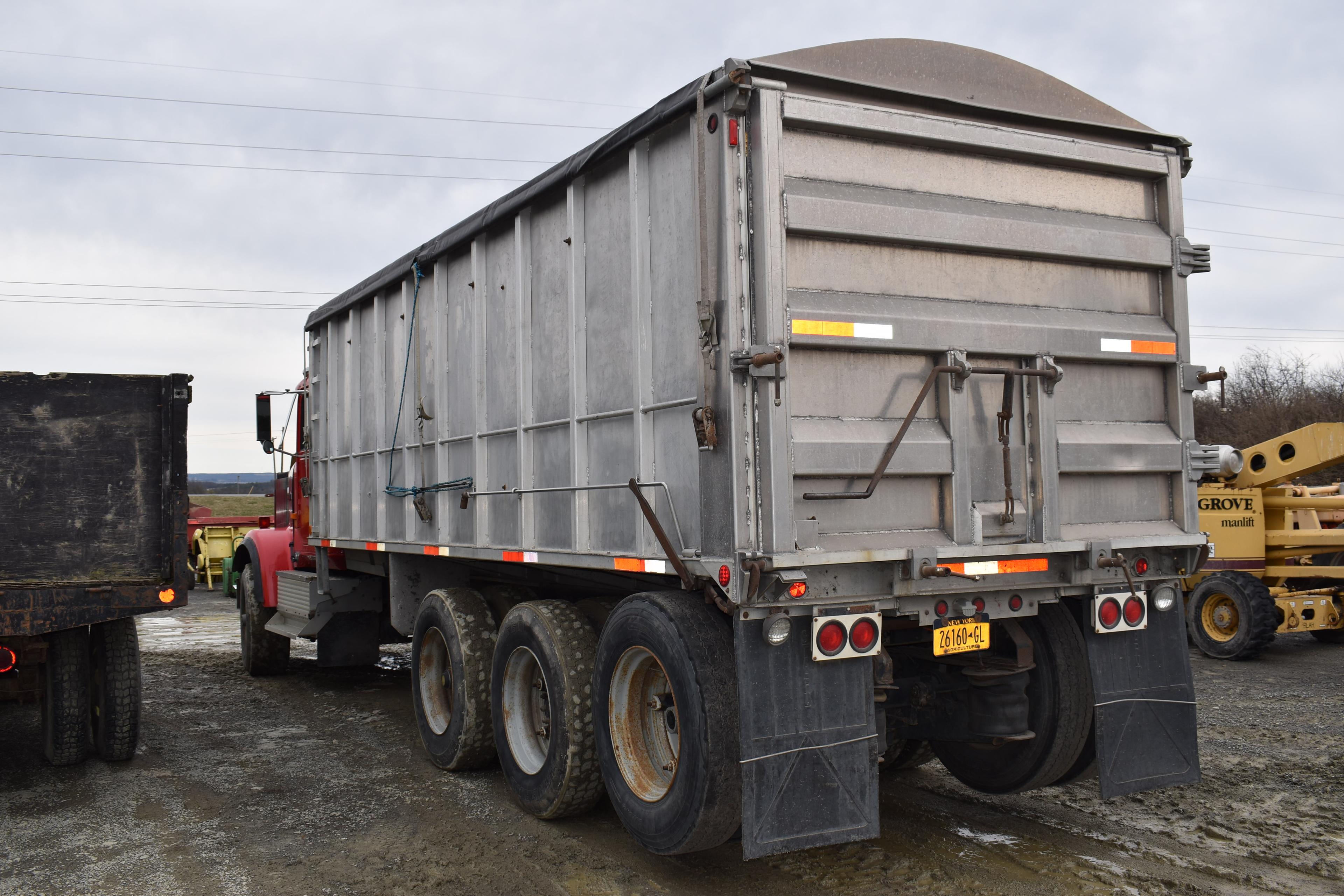 1992 International 22' Grain Truck