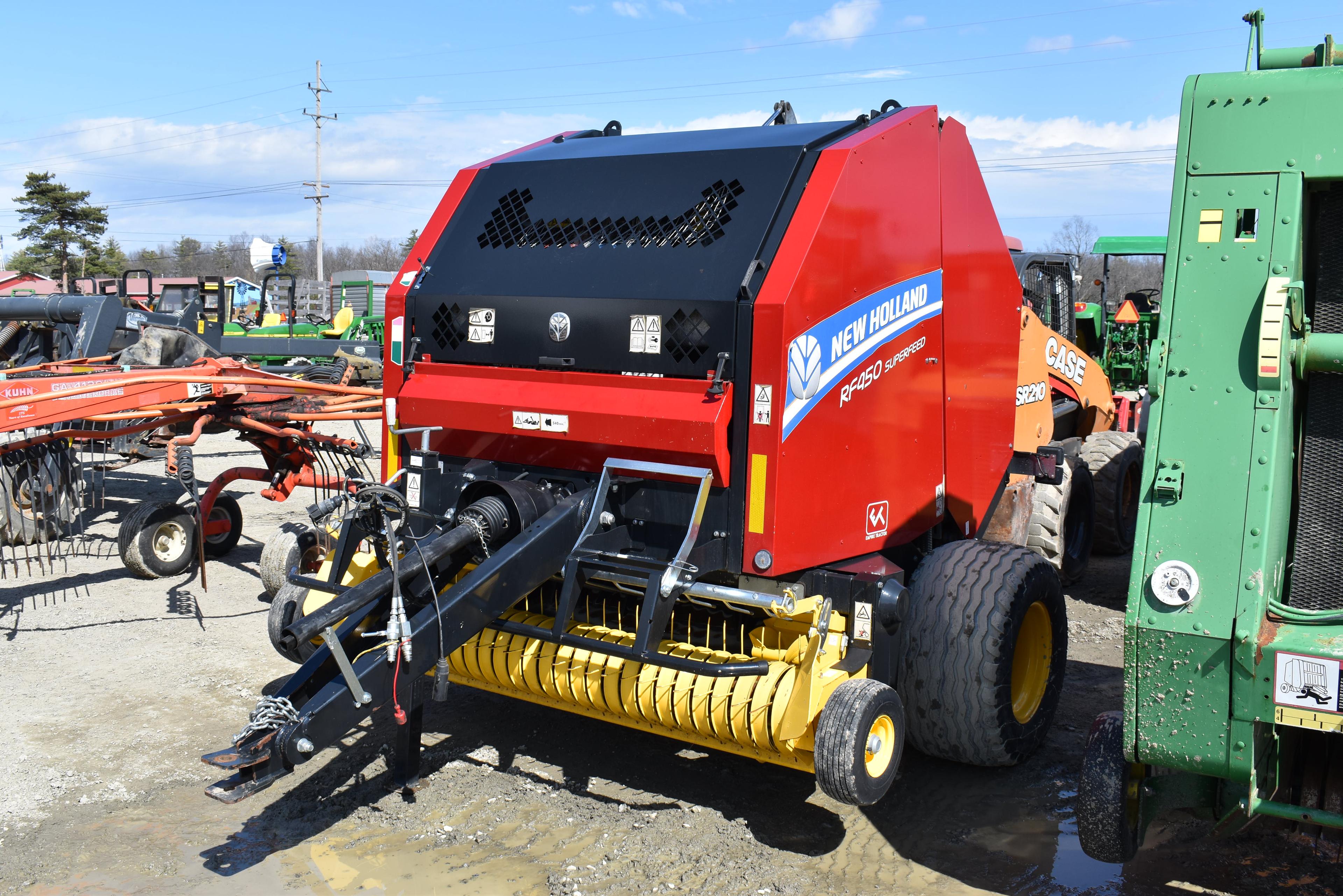 New Holland RF 450 Superfeed Net Wrap