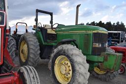 John Deere 7600 Tractor 4 Wheel Drive