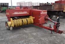 NH 570 Baler with hydralic thrower