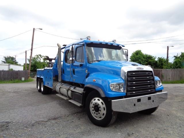 2016 FREIGHTLINER 114 SD CREW CAB, T/A DD13 10 SP 303 WHEEL BASE, ALCOA WHE