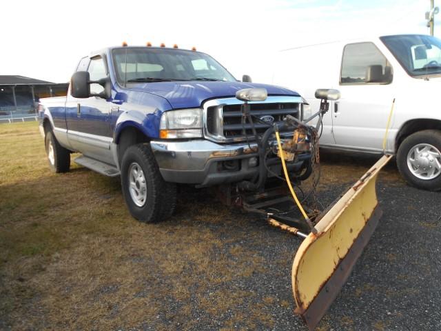 2003 FORD F250 PU GAS, AUTO, 4X4 XLT PKG, EXT CAB, P/A PLOW S/N 1FTNX21L23E