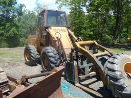 CASE W14B WHL LDR CAB, GRAPPLE FORKS, 16.9R 24 RUBBER S/N OFF ROPS JAB0074882 HRS SHOWING 18020