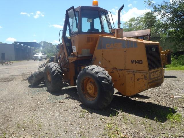 CASE W14B WHL LDR CAB, GRAPPLE FORKS, 16.9R 24 RUBBER S/N OFF ROPS JAB0074882 HRS SHOWING 18020