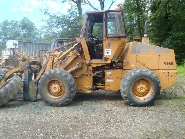 CASE W14B WHL LDR CAB, GRAPPLE FORKS, 16.9R 24 RUBBER S/N OFF ROPS JAB0074882 HRS SHOWING 18020