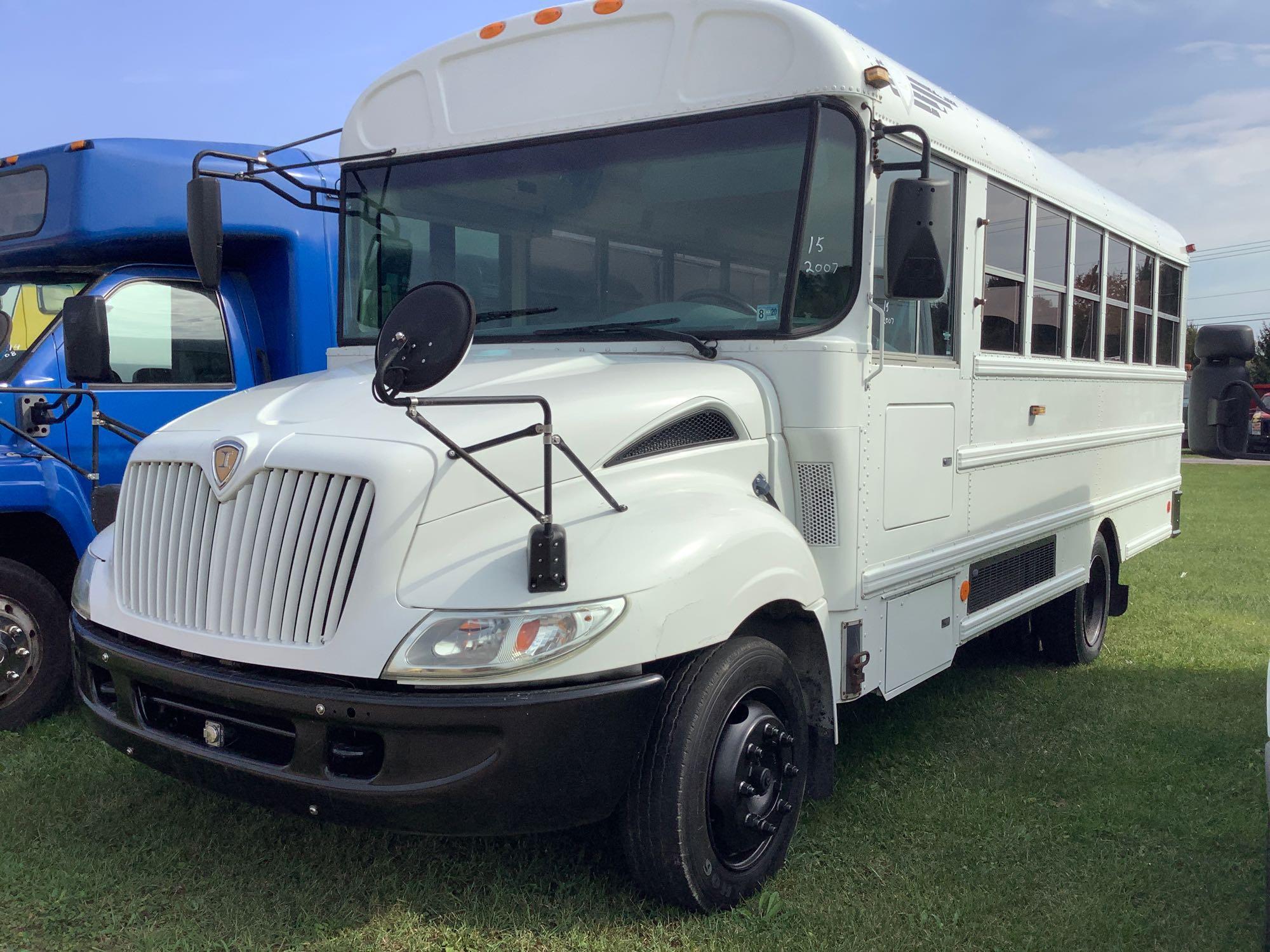 2007 IH 4200 30 Passenger School Bus