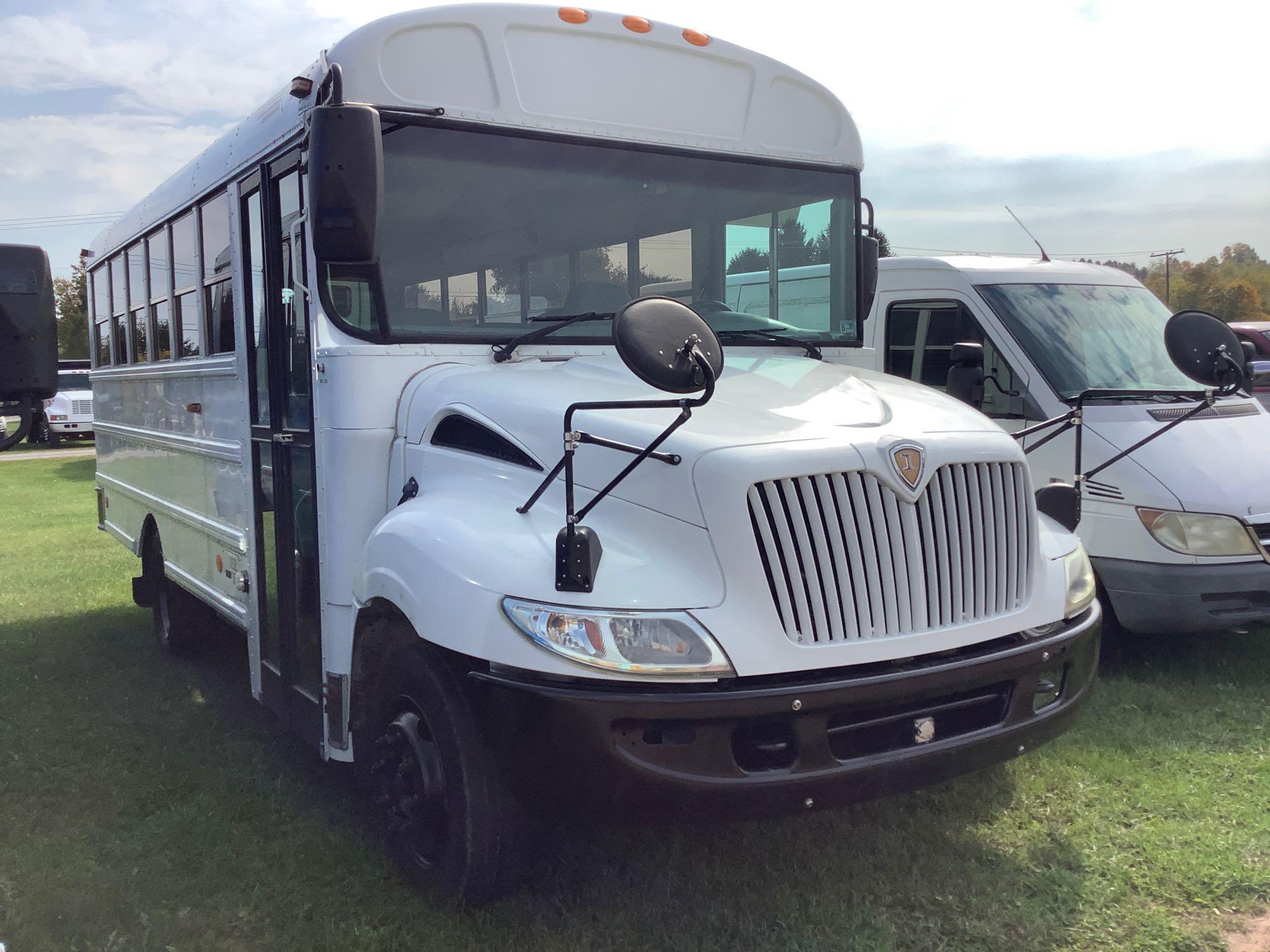 2007 IH 4200 30 Passenger School Bus