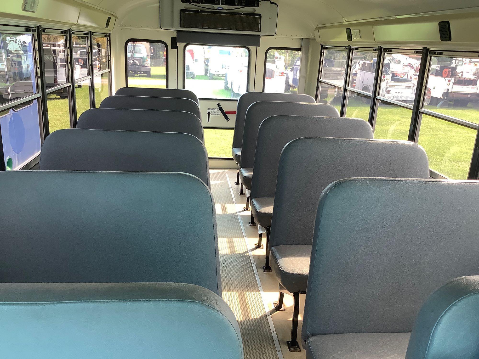 2007 IH 4200 30 Passenger School Bus