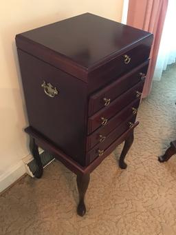 4 Drawer Mahogany Silverware Chest w/Flip Top