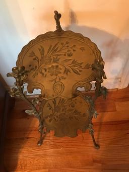 Pretty Vintage 2 Tier Brass Stand