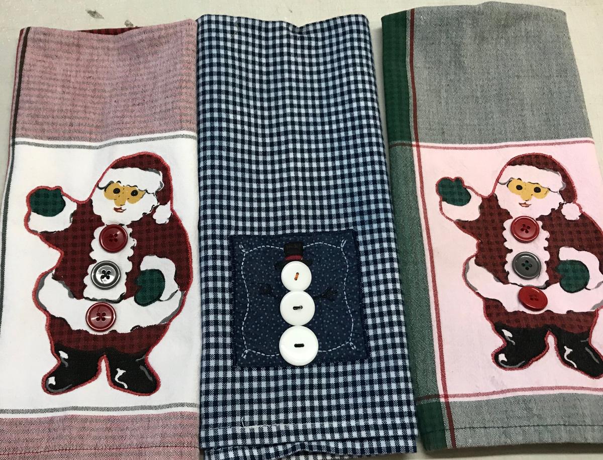 Set of 3 Christmas Hand Towels