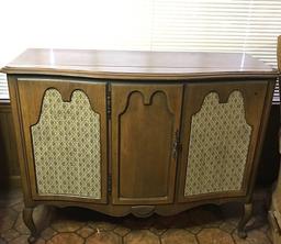 Mid-Century RCA Victor Victrola Stereo Cabinet w/AM/FM Record Player