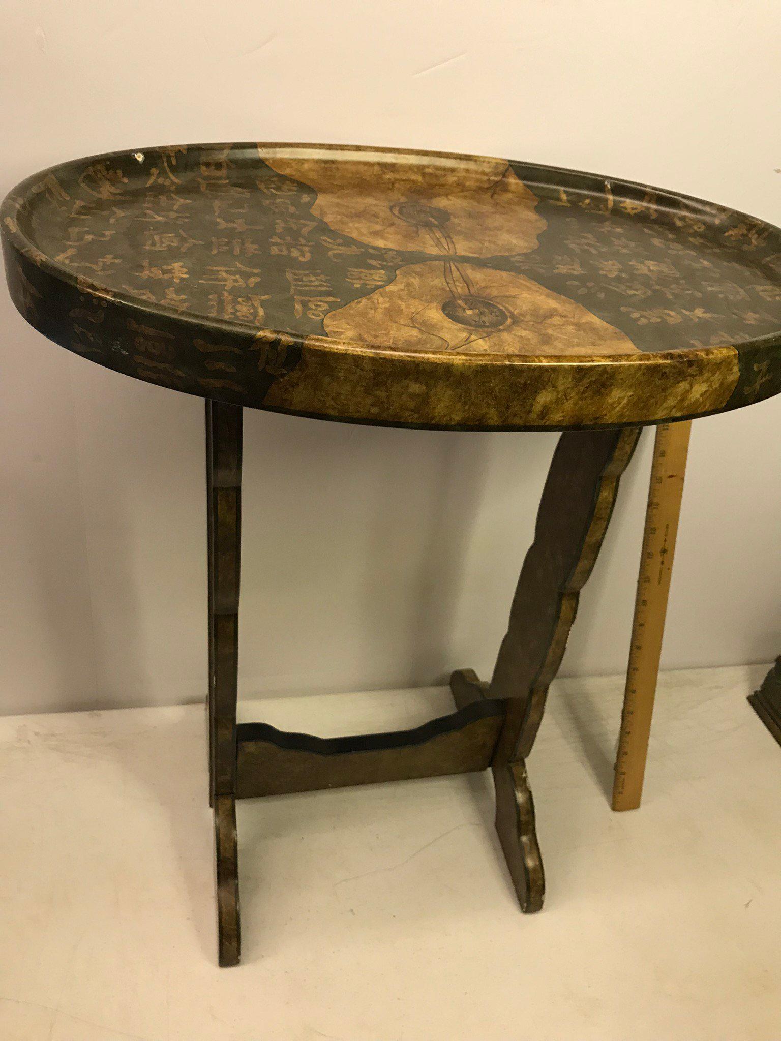 Pretty 24"H Oriental Oval Accent Table