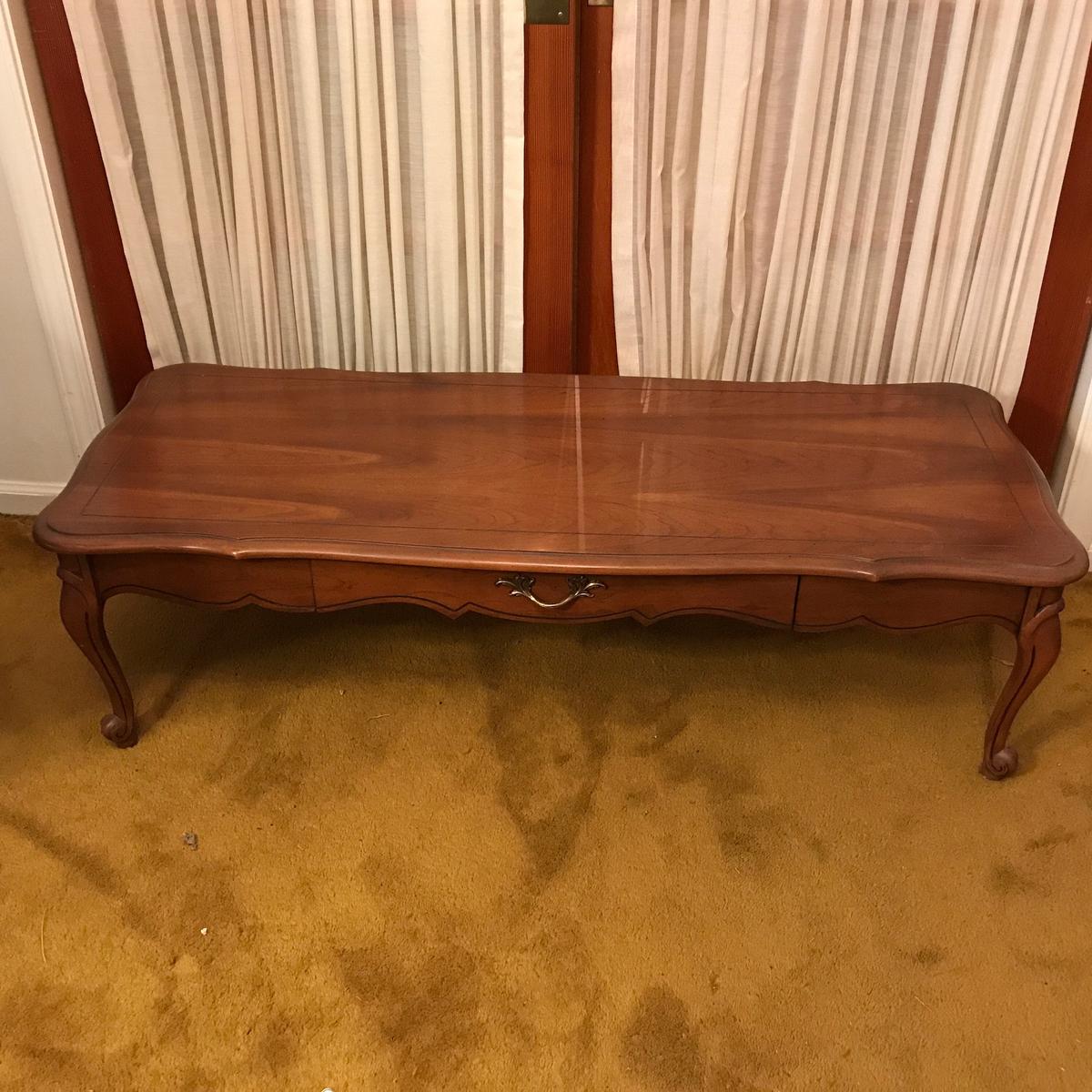 Mid-Century Modern Broyhill Maple Coffee Table w/1 Drawer