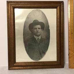 Antique Oval Photograph in Wood Frame