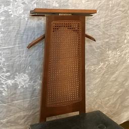 Mid-Century Modern Pearl Wick Valet Butler Chair w/Accessories