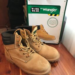 Wrangler Work Boots Size 8-1/2 - Look Like Never Used