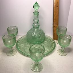 7 pc Vintage Green Glass Decanter with Stopper, Tray & 5 Stems