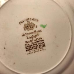13 Pc Vintage Johnson Bros England Devonshire Plates & Saucers