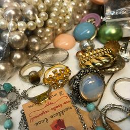 Great Tin Full of Vintage Jewelry, Jewelry Making Parts & Misc