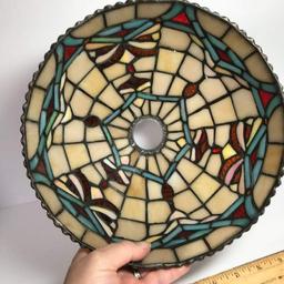 Impressive Signed Dale Tiffany Stained Glass Lamp Shade in Excellent Condition